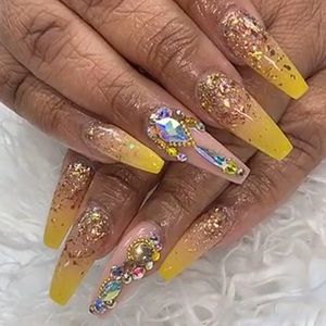 Meet your Posher, Tara